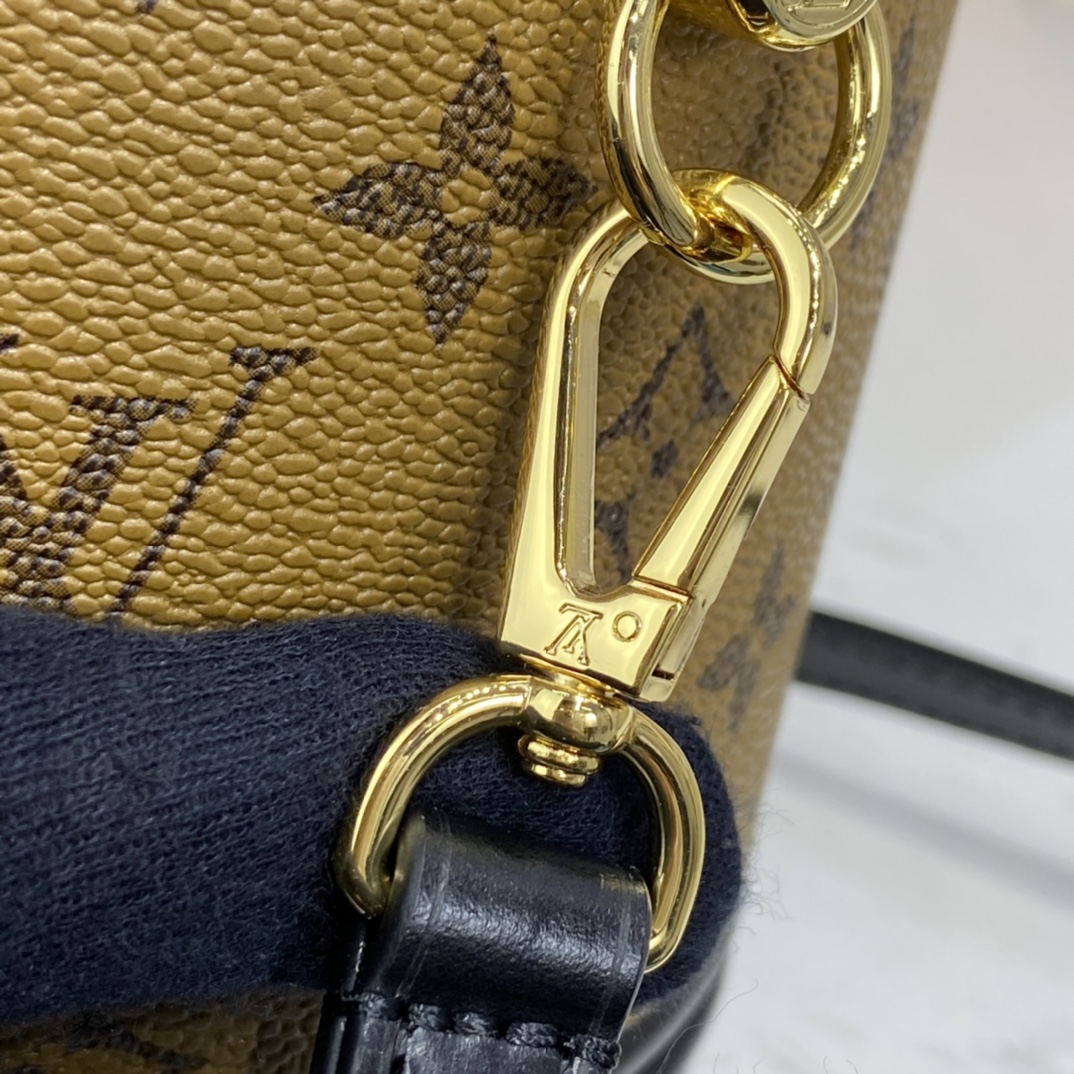 Louis Vuitton CANNES Monogram Case Handbag M43986 